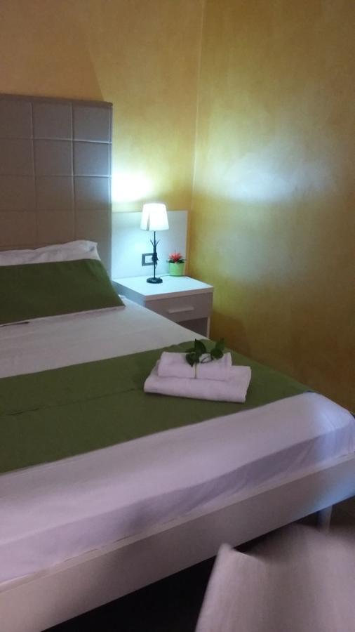 B&B Fiumicino Airport Resort Экстерьер фото