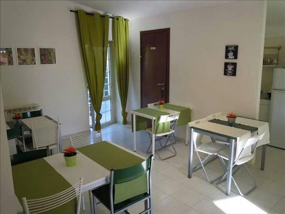 B&B Fiumicino Airport Resort Экстерьер фото