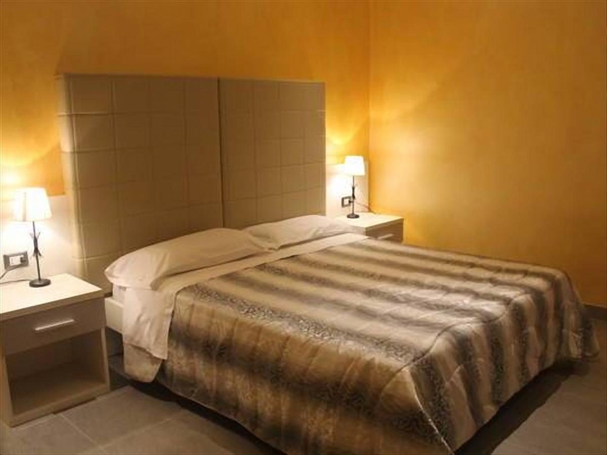 B&B Fiumicino Airport Resort Экстерьер фото